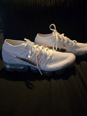 Nike Air VaporMax Explorer Light White Rose Gold Womens 8 849557-104